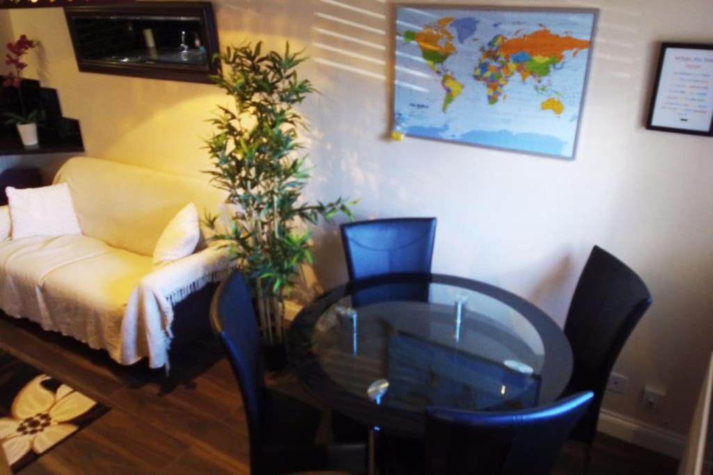 Must See, Quality 1 Bed, Romford, 20 Mins C.London Buitenkant foto